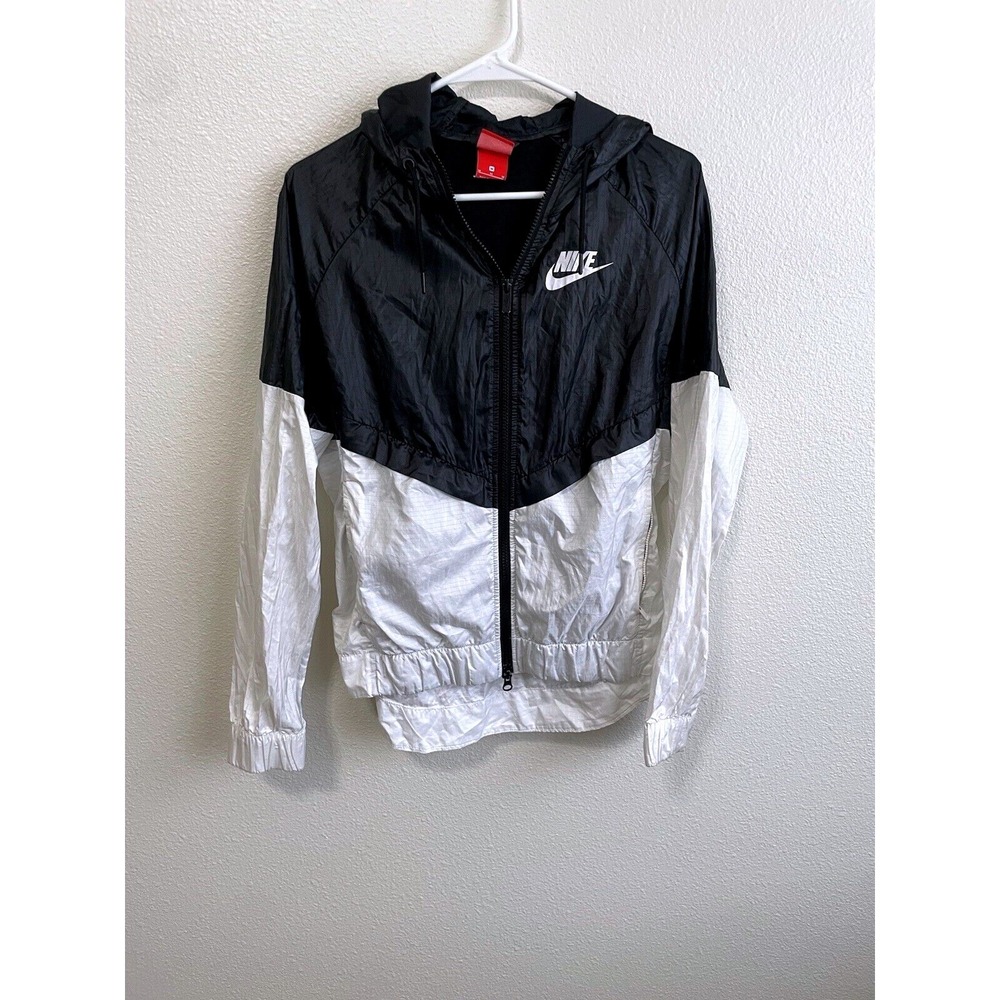 Nike Size Medium Windrunner Jacket Full Zip Lightweight Black White Coat Unisex